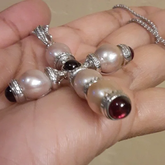 925 Genuine Pearls with Garnet Cabochons end Caps. - Picture 6 of 14